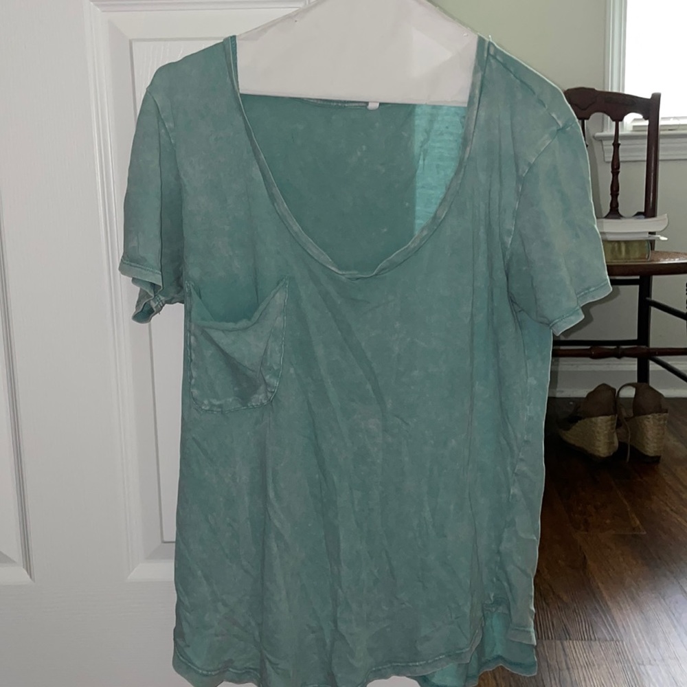 Z Supply V neck